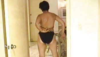 MILF គ្រូបង្រៀន fucks របស់នាងសាលារៀន